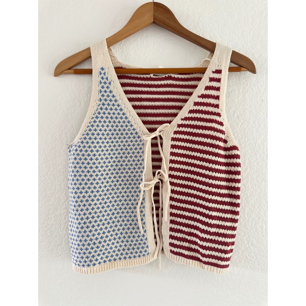 Moon & Madison Americana Knit Tie Front Sweater Vest Red White Blue Small NWT - Picture 2 of 7